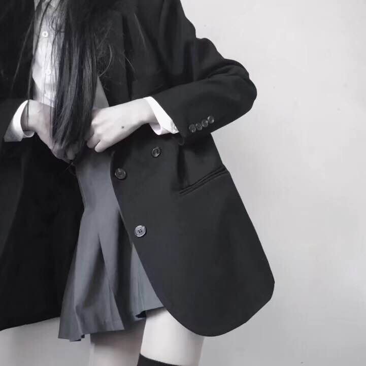 绯村剑心（原名：绯村心太；身份：飞天御剑流十四代传人、“刽子手拔刀斋”） - 体育精华回放在线观看 - 电脑直播